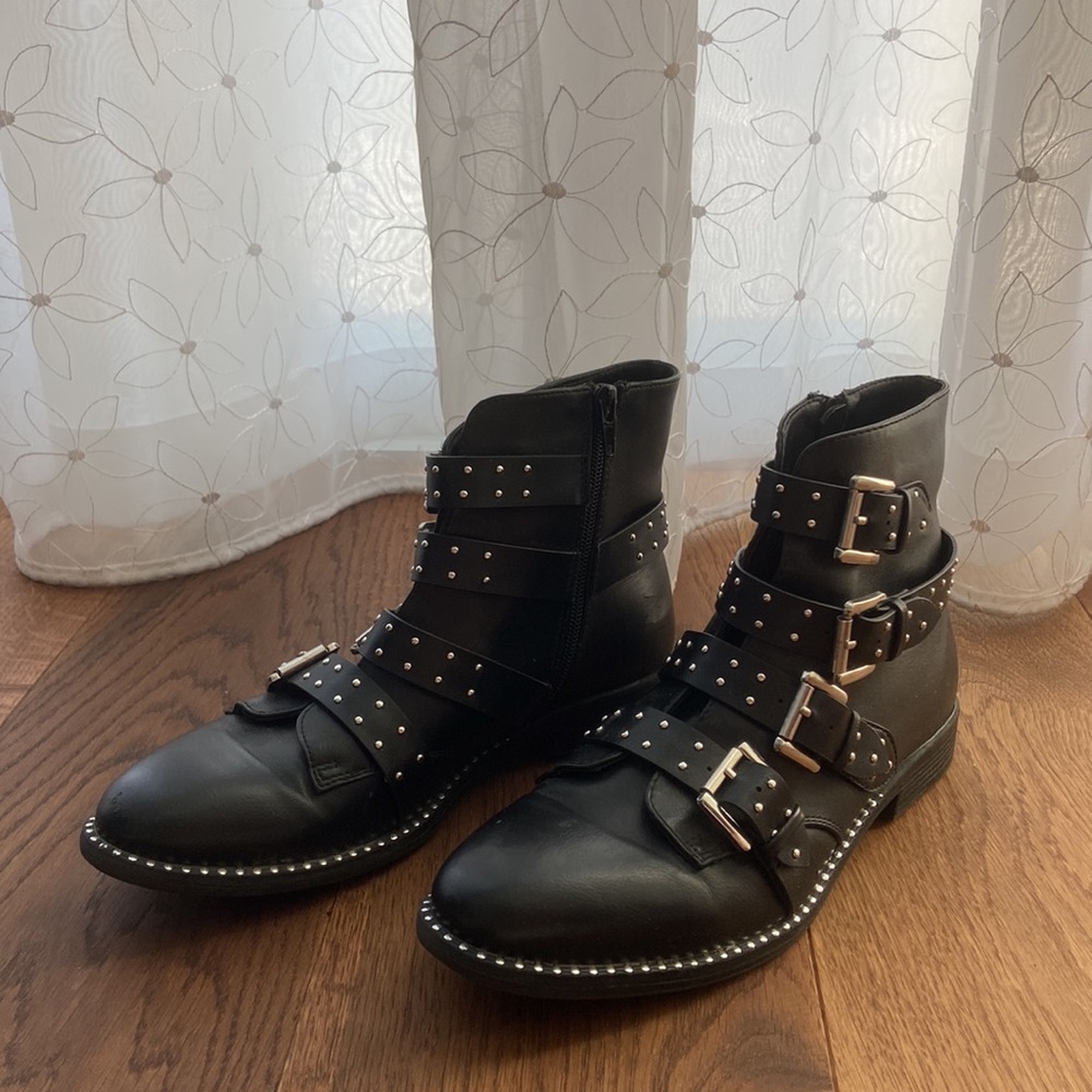 Steve Madden Silver Buckle Ankle Boots